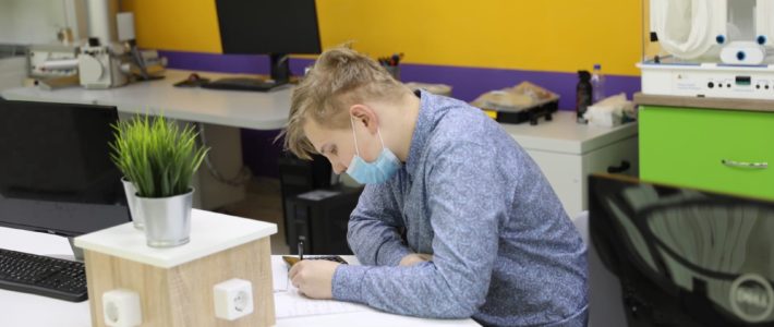 Заключительный отборочный тур апрельской образовательной программы по химии в Образовательный центр «Сириус»