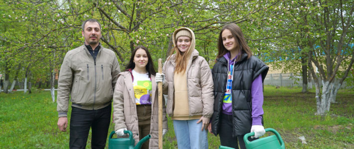 «Сирень победы» в Центре «Мира»