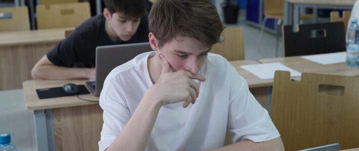 Заключительный отборочный тур на августовскую образовательную программу по информатике ОЦ «Сириус»