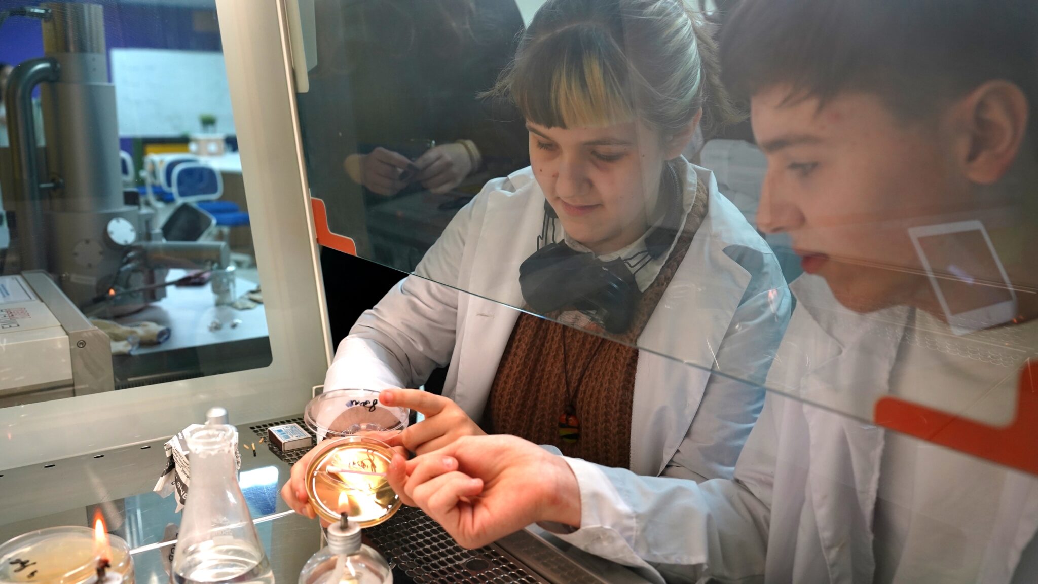 z2B_EKD0c3S7taUvghLzszsSW9LCqCuPUa5jIipfp2I2viseUX1MPAo_DAAuq6XMft5C_xVJpshh5Db2pB1YS6k0